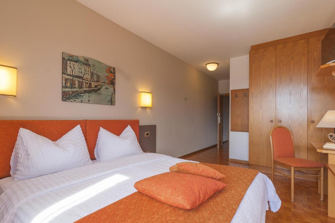 Hotel Arcobaleno Fai Della Paganella Esterno foto