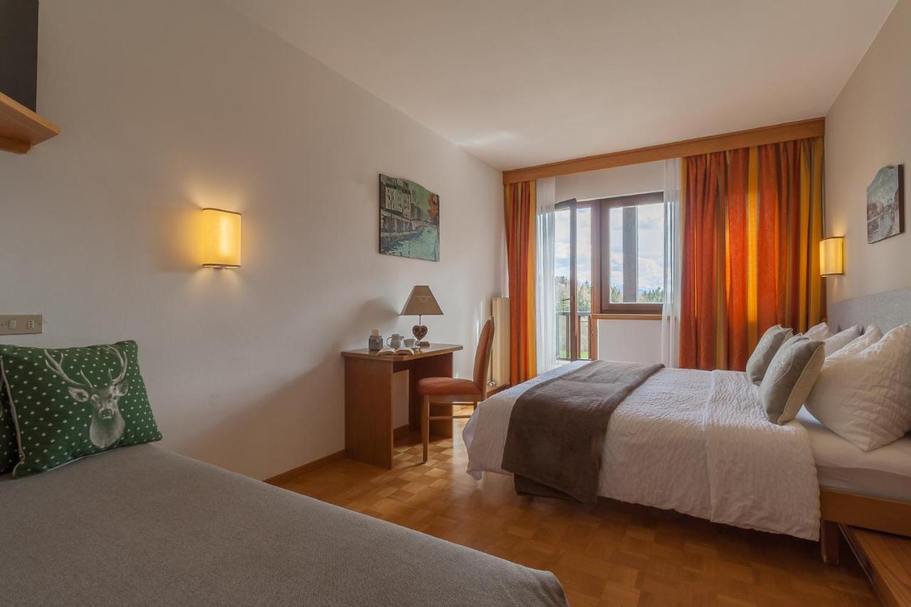 Hotel Arcobaleno Fai Della Paganella Esterno foto