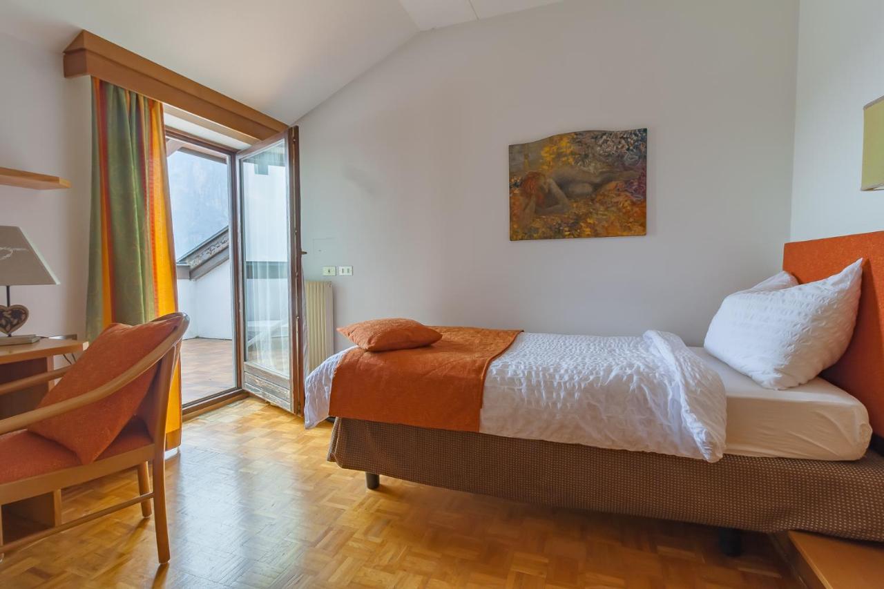 Hotel Arcobaleno Fai Della Paganella Esterno foto