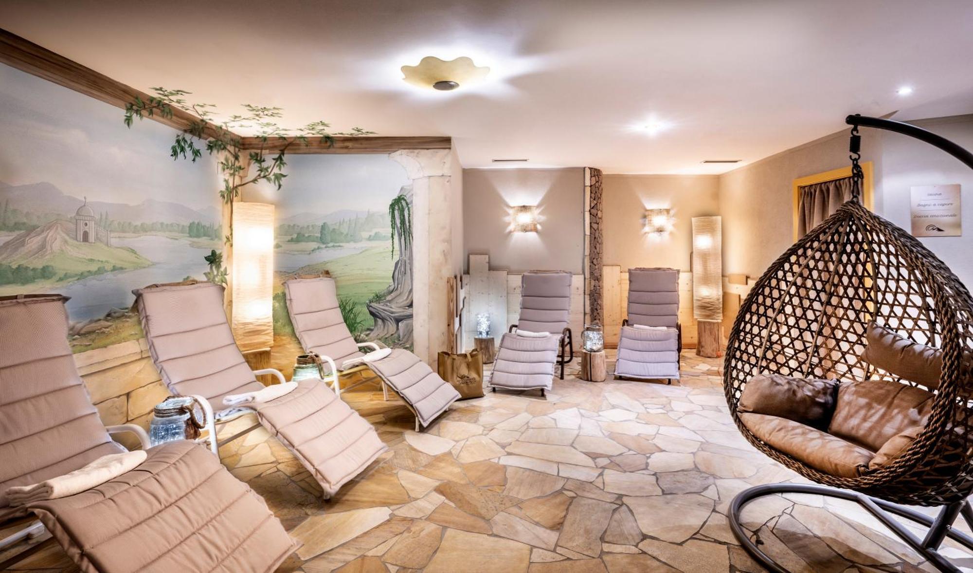 Hotel Arcobaleno Fai Della Paganella Esterno foto